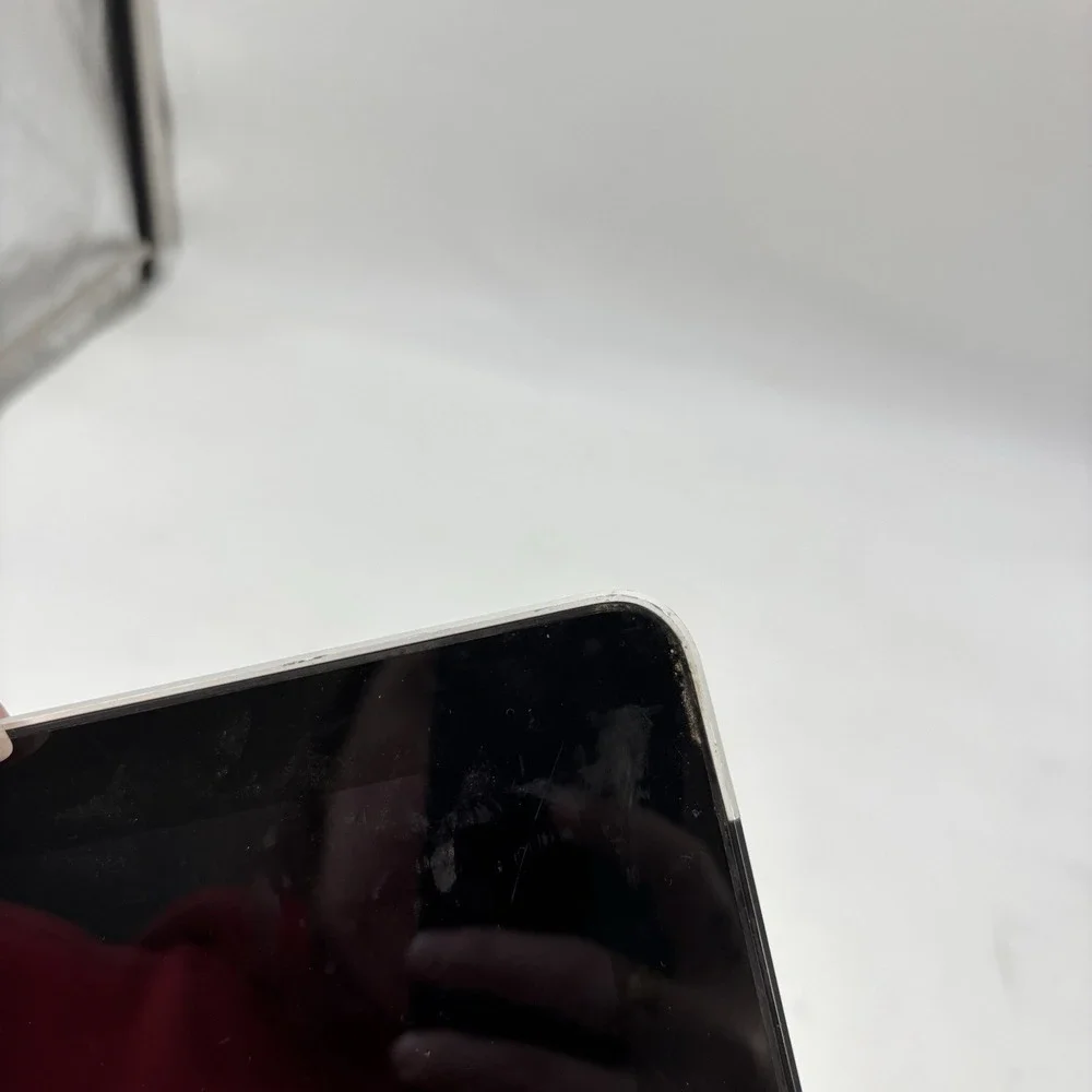 iPad 32GB A1337 Broken Doesn't Turn On Silver Parts Or Repair Bundle